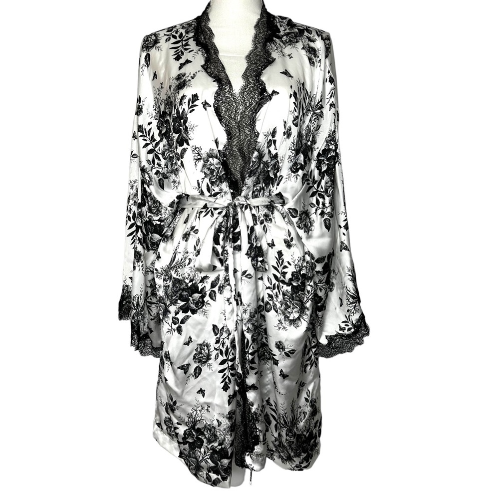 Victorias Secret Lace Inset Robe Toile Print Black and White Size XL/XXL